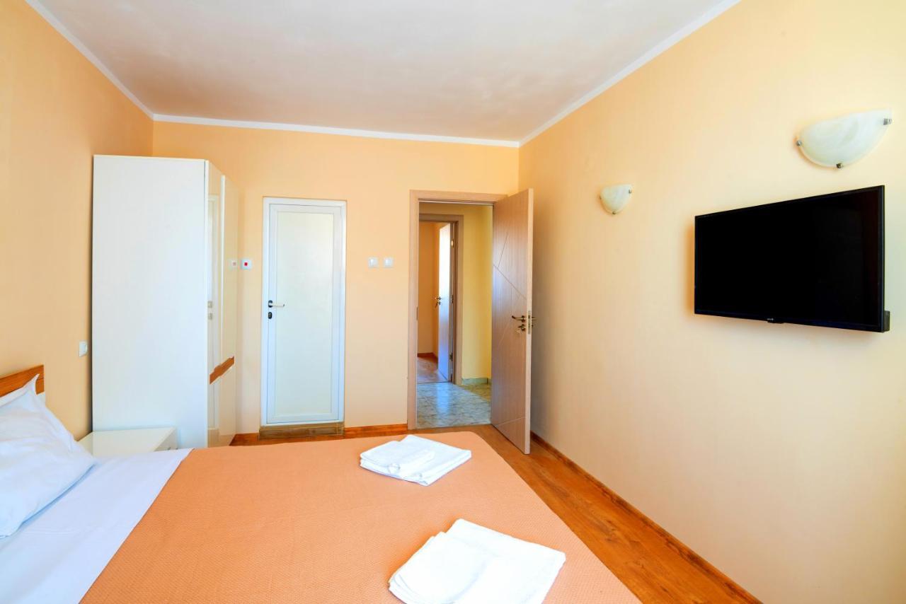 Hotel House With Garden à Pomorie Extérieur photo