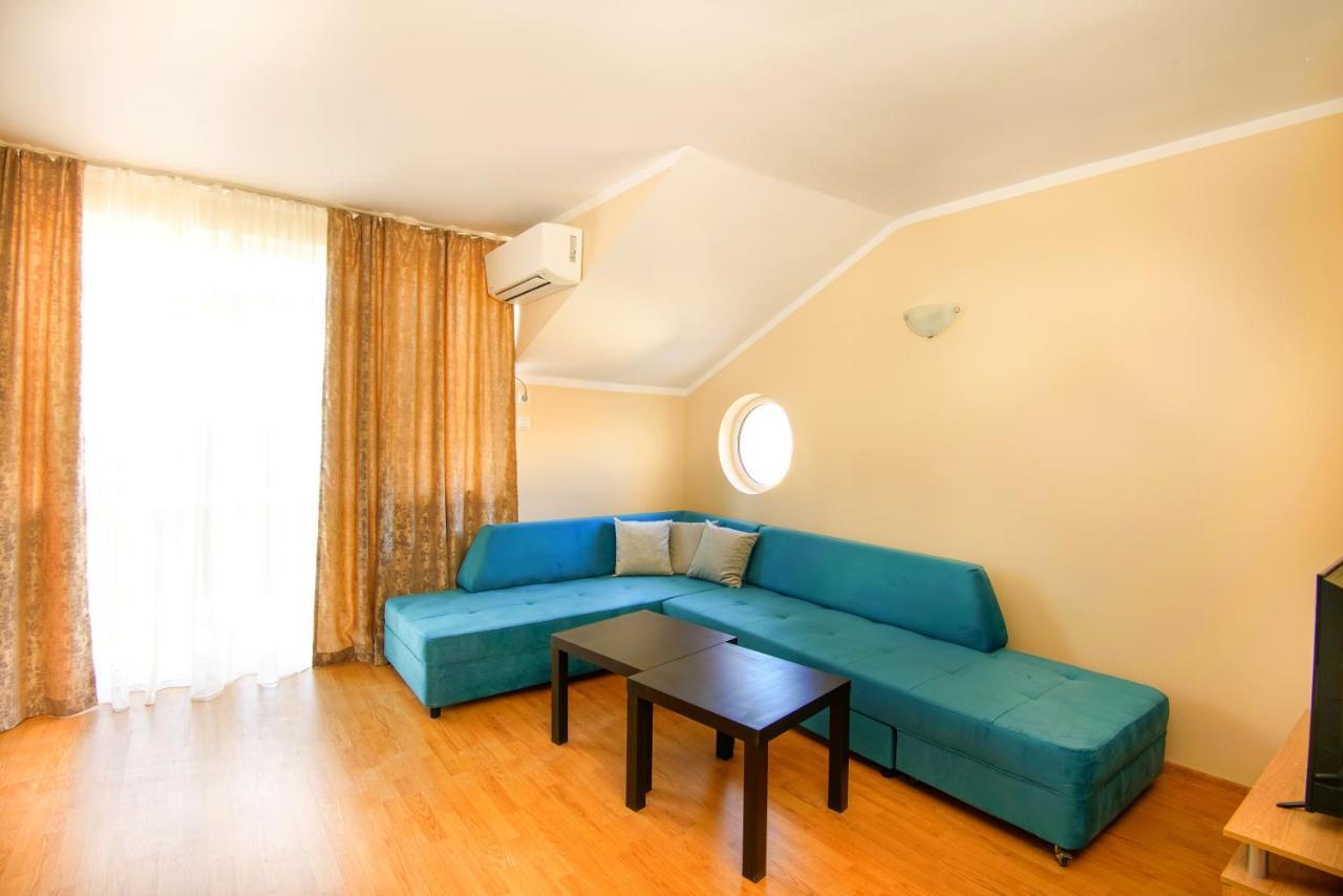 Hotel House With Garden à Pomorie Extérieur photo