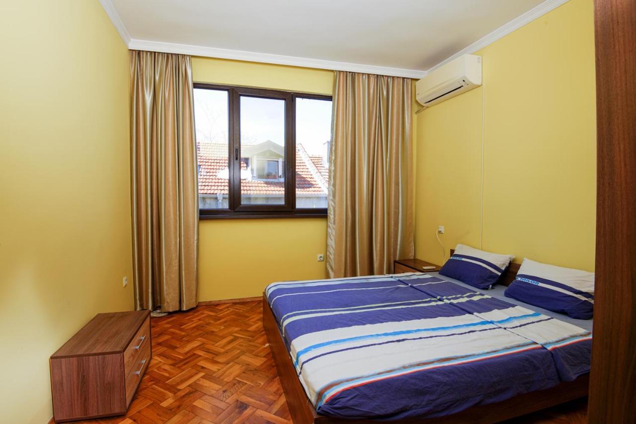 Hotel House With Garden à Pomorie Extérieur photo